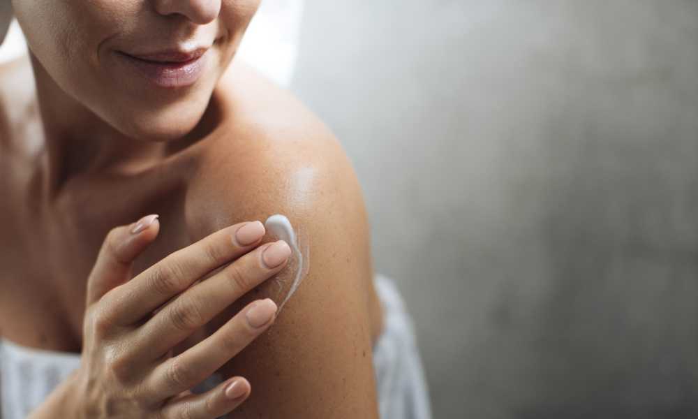 Body Lotion Basics: What Does Body Lotion Do to Your Skin?